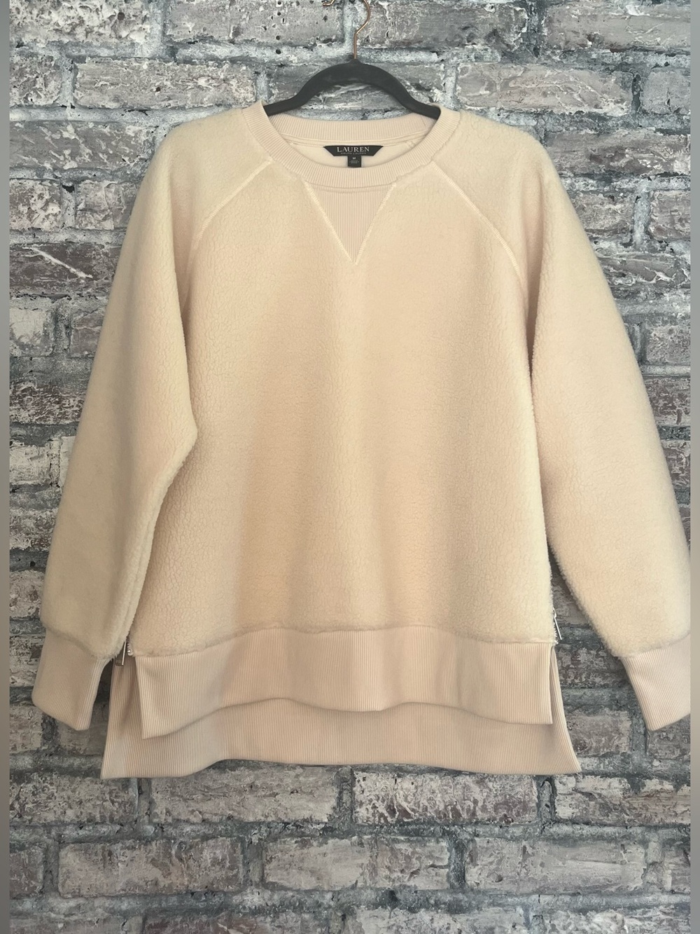 Ralph Lauren Cream Crewneck Fleece Sweatshirt NWOT Bottom Side Zippers Gorgeous